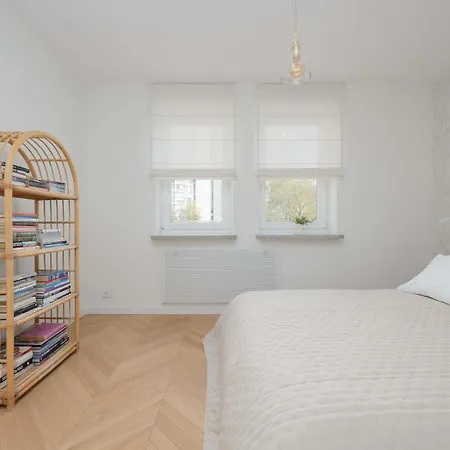 Luxury In The Heart Of The By Renters Warschau