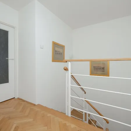 Luxury In The Heart Of The By Renters * Warschau