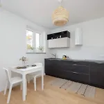 Luxury In The Heart Of The By Renters Варшава