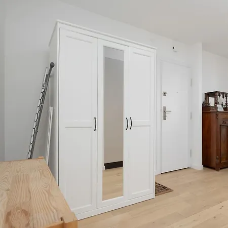 Luxury In The Heart Of The By Renters Appartamento