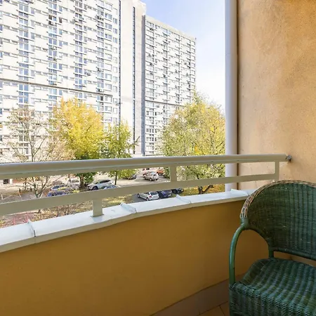 Luxury In The Heart Of The By Renters Appartement