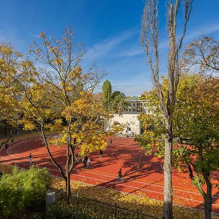 Luxury In The Heart Of The By Renters Appartement *