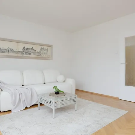 Apartment Luxury In The Heart Of The By Renters
